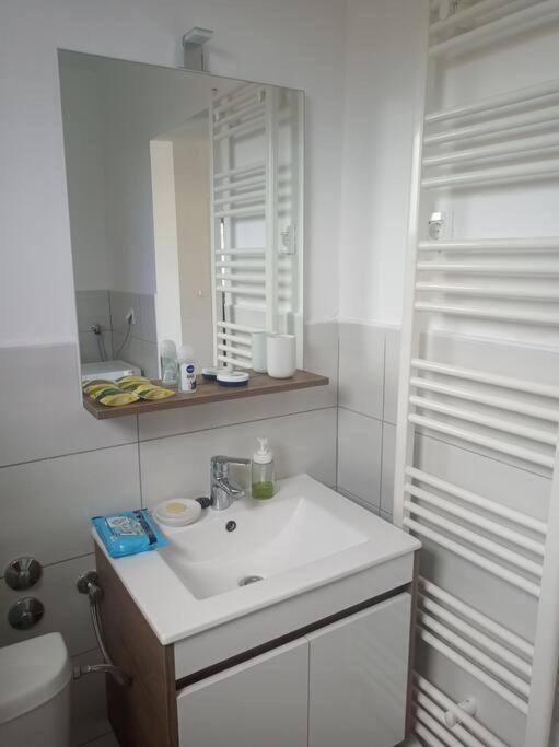 Lovely Flat, City Center With Free Parking Varaždin Exterior foto
